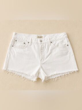 Madewell Relaxed White Denim Shorts Frayed Hem Women’s Size 32 Coastal Casual